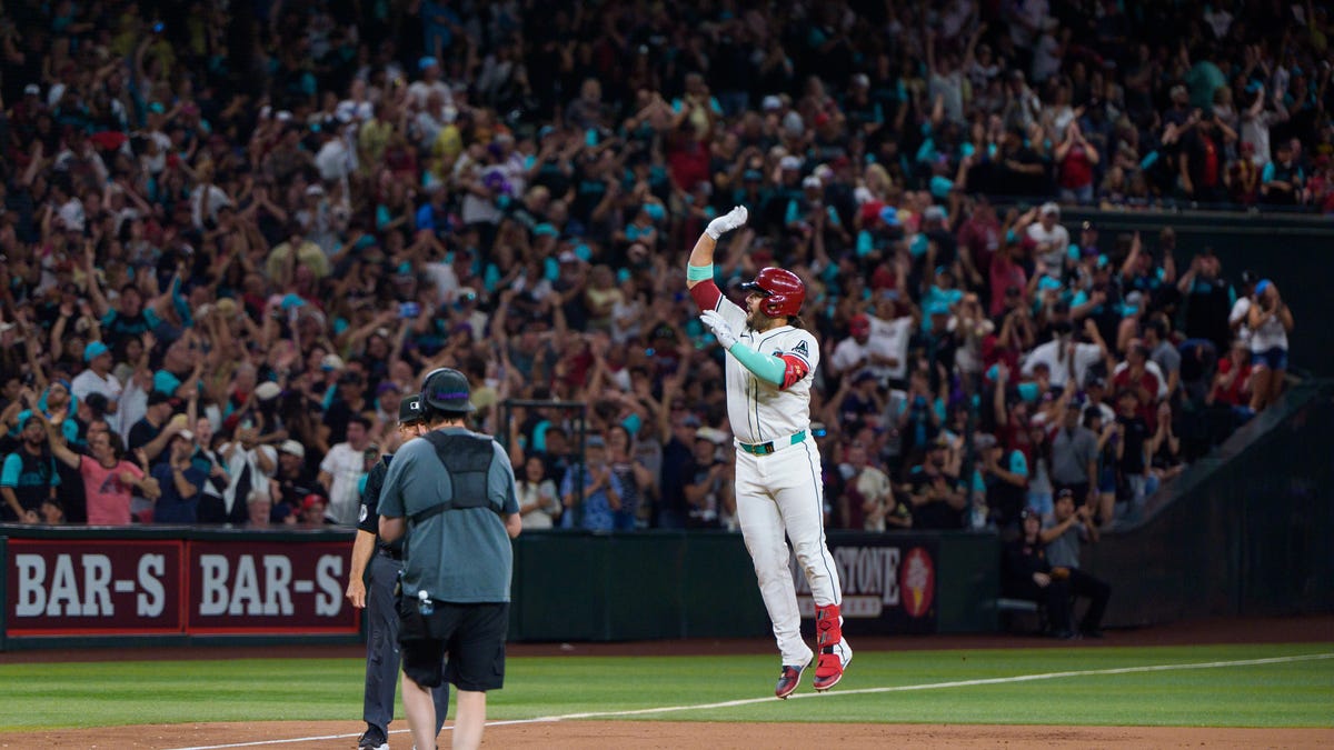 Eugenio Suarez 4-homer game is 19th in MLB history, first since 2017