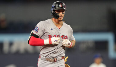 Red Sox, Jarren Duran Watch Strangest Catch Of Season Vs. Blue Jays