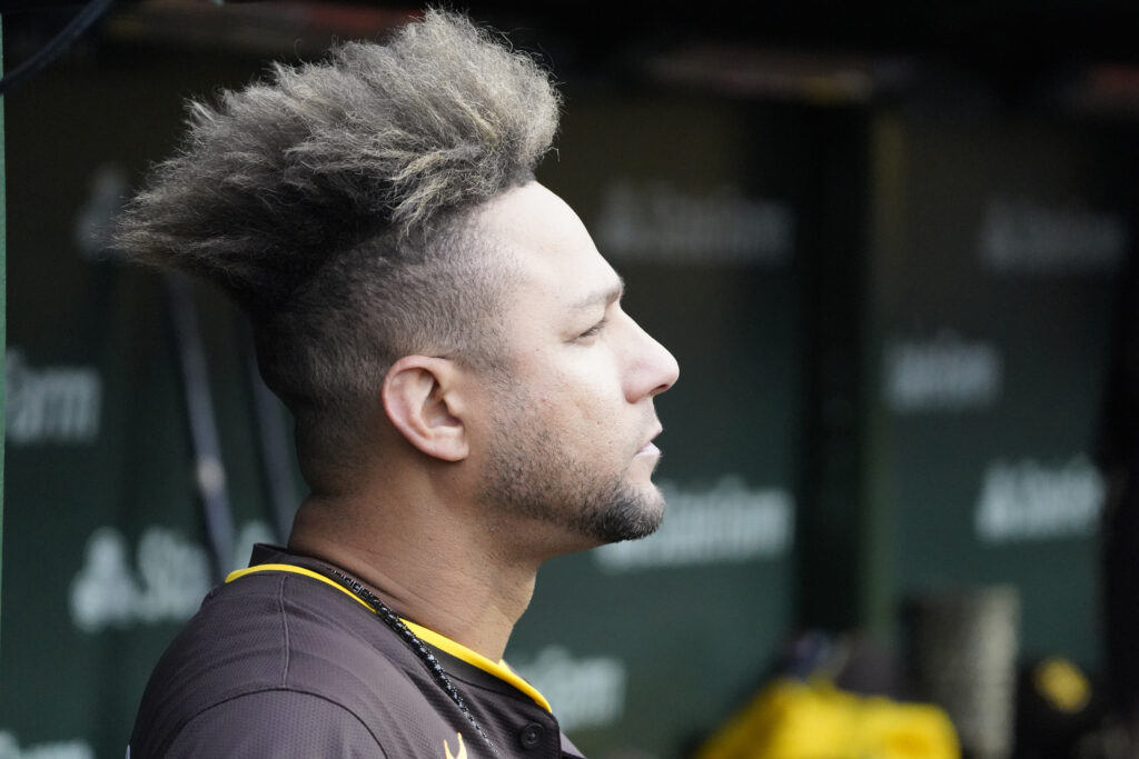 Padres To Designate Yuli Gurriel For Assignment