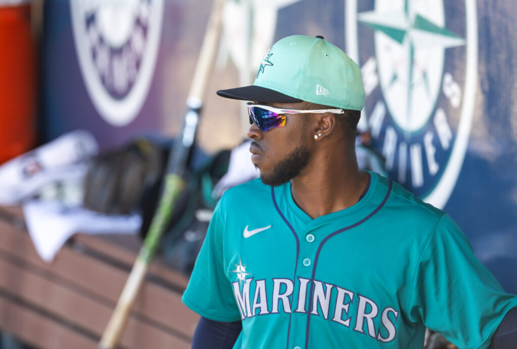 Mariners Select Samad Taylor, Place Dylan Moore On IL