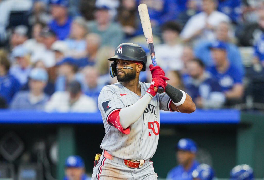 Twins Place Willi Castro On Injured List