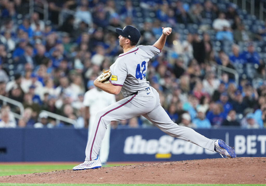 Zach Thompson Elects Free Agency