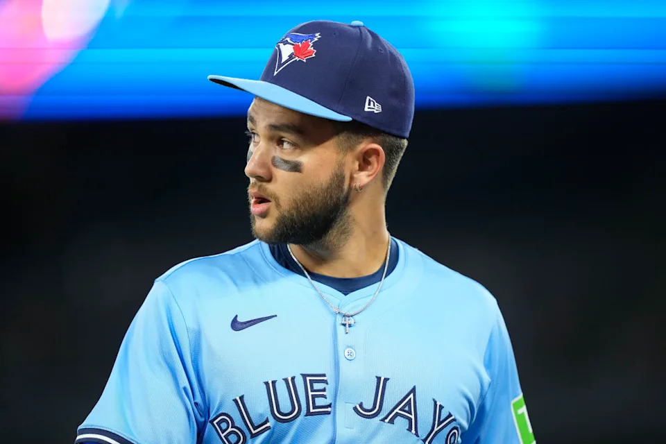 Toronto Blue Jays shortstop Bo Bichette (11).© John E&period; Sokolowski-Imagn Images