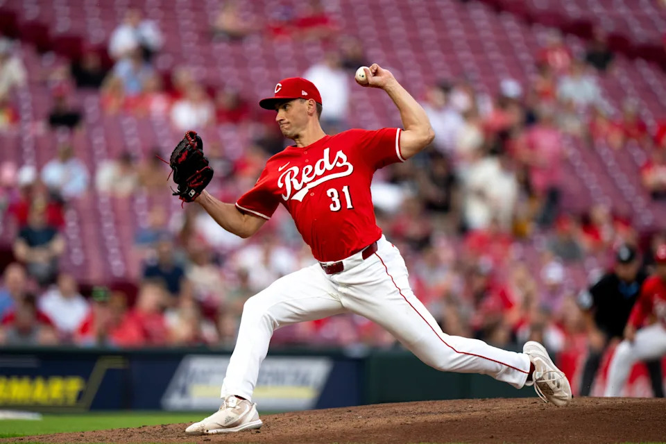 Cincinnati Reds pitcher Brent Suter (31) delivers a pitch in the third inning of the MLB game between Cincinnati Reds and St. Louis Cardinals at Great American Ball Park in Cincinnati on Wednesday, April 30, 2025.