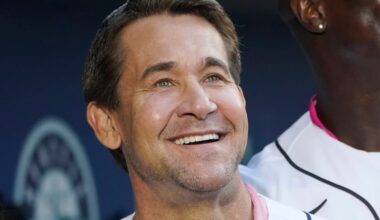 Rangers new hitting coach Bret Boone brings new approach as pendulum swings in Texas