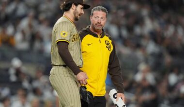 Dylan Cease exits with apparent injury after Yankees break up no-hit bid