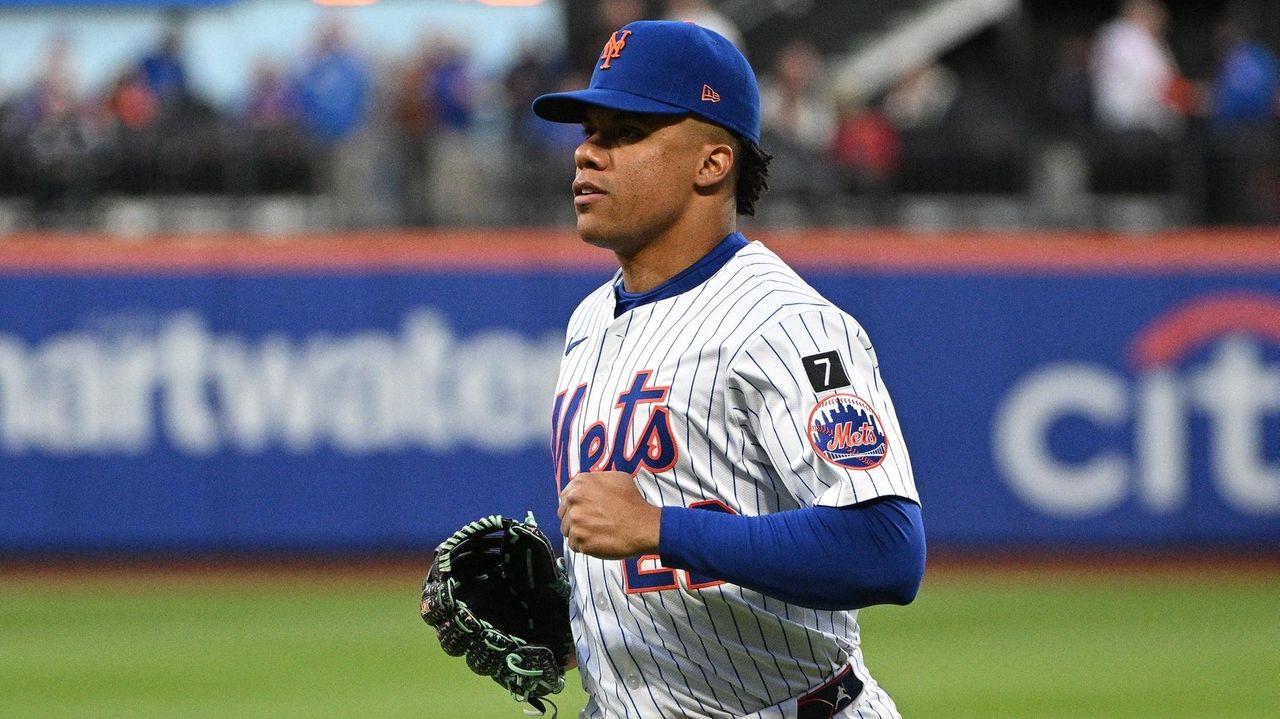 Why the Mets' Juan Soto visits bullpen during pitching changes