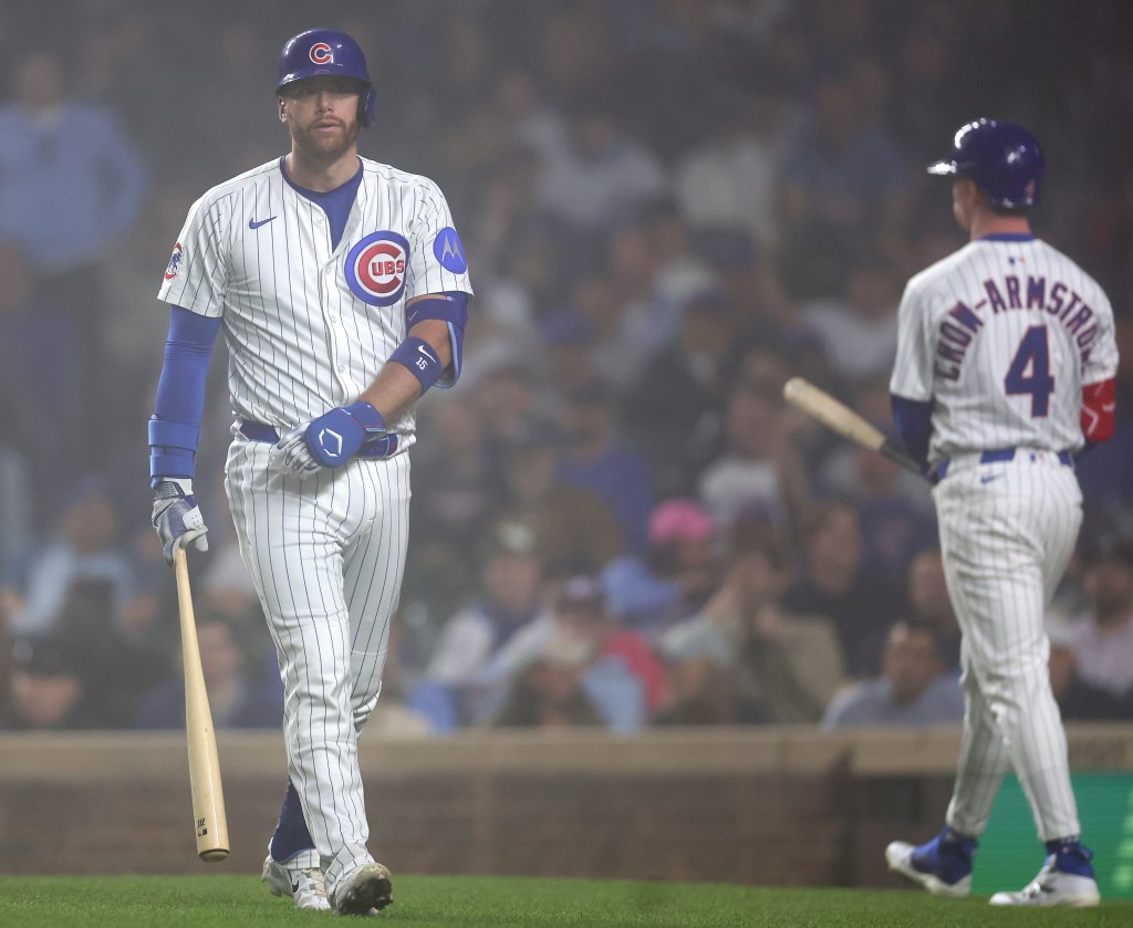 Chicago Cubs drop a foggy 3-1 game at Wrigley Field