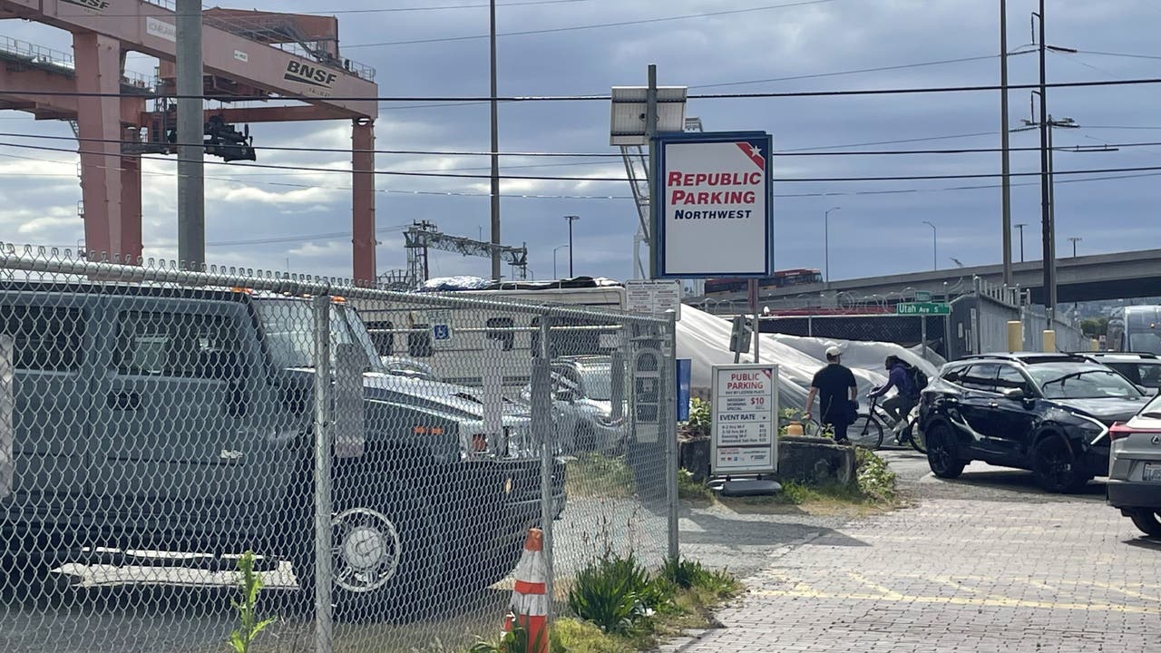 Thief breaks into truck during Seattle Mariners game