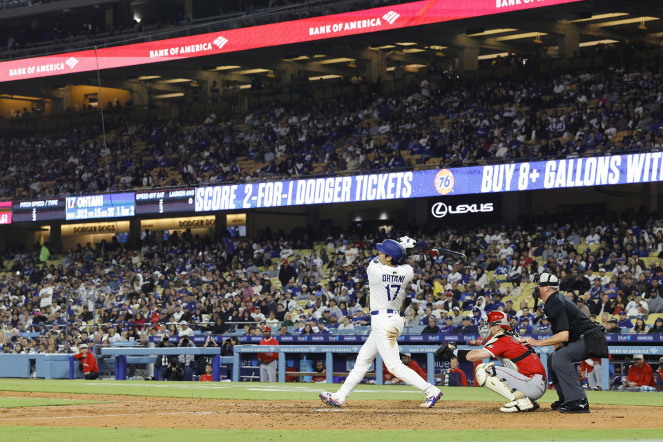 Ohtani hits MLB-best 16th homer in Dodgers' loss to Angels