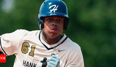 Ethan Moore becomes MLB draft prospect while leading OPRF baseball | MLB News