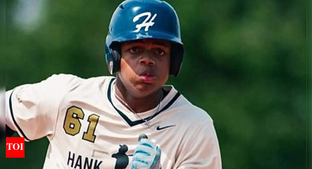 Ethan Moore becomes MLB draft prospect while leading OPRF baseball | MLB News