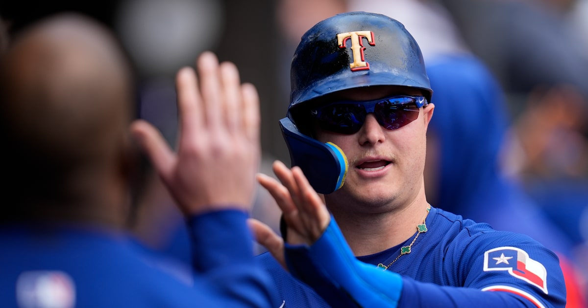Texas Rangers DH Joc Pederson fractured right hand after hit by pitch against White Sox