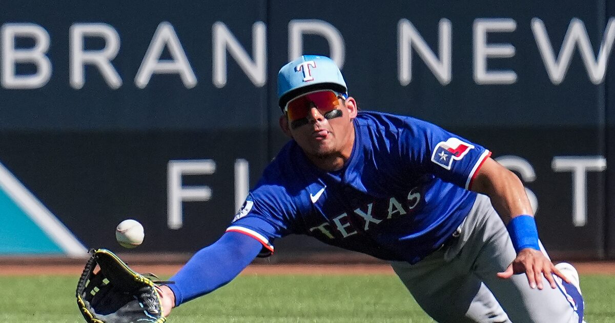 Texas Rangers plan to call up outfielder Alejandro Osuna from Triple-A Round Rock