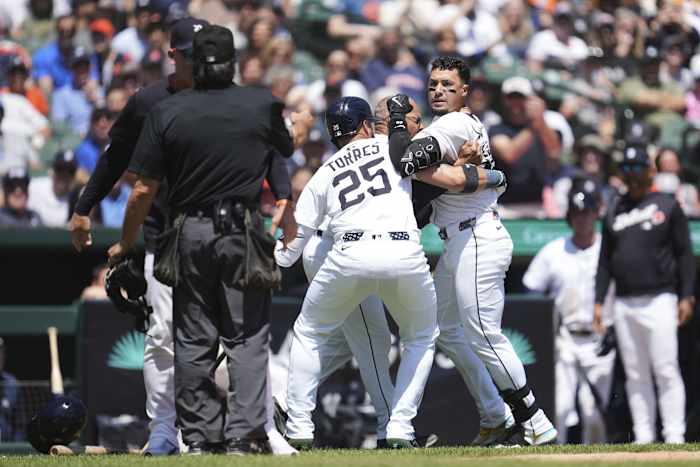 A.J. Hinch, Javier Báez sound off after fiery ejection in Detroit Tigers’ victory over Giants