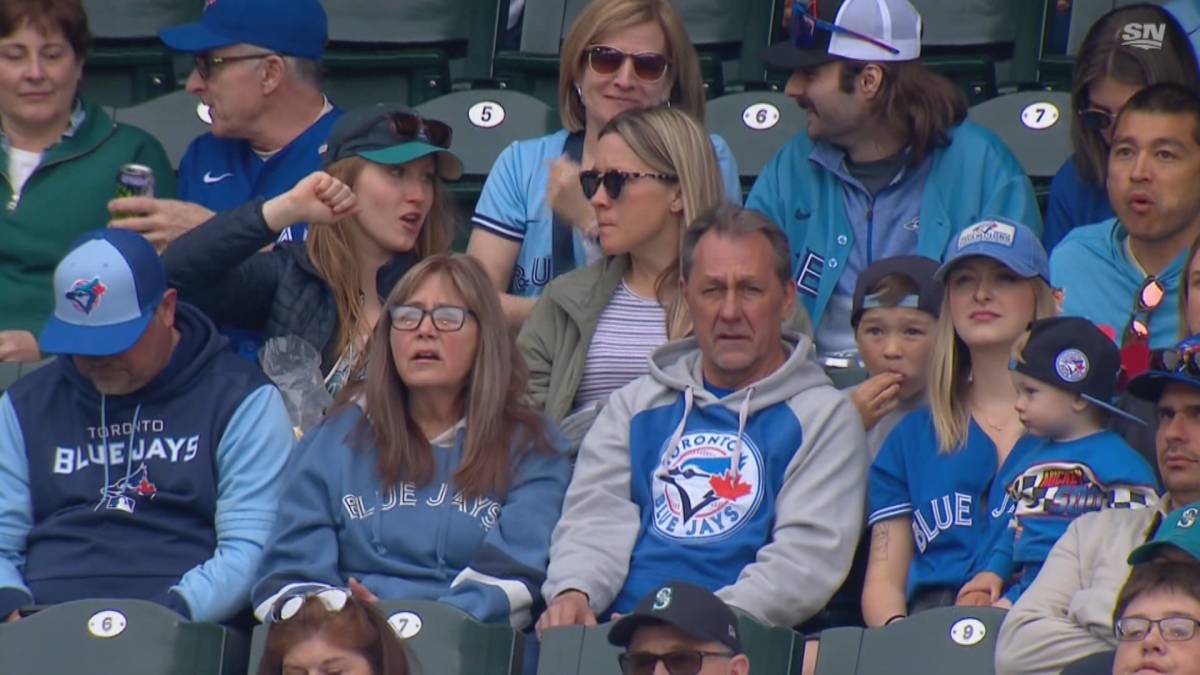 Click to play video: 'Blue Jays fans skip out on Seattle series over U.S. trade war'