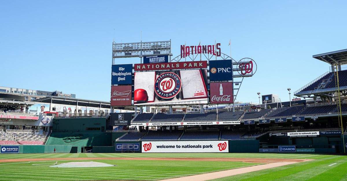 Best Food at Nationals Park, the Washington Nationals Baseball Stadium