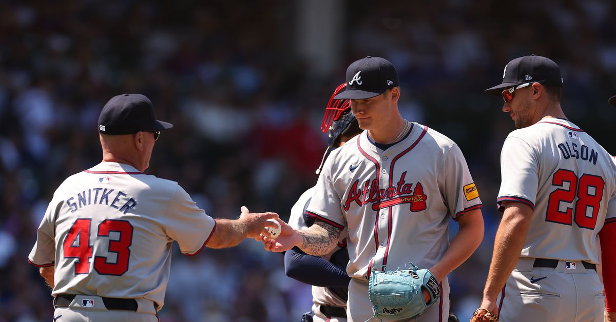 Pulling a pitcher in the middle of a PA: Yay or Nay?