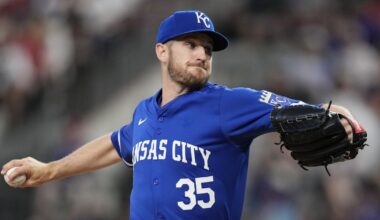 Two former Rangers pitchers DFA’d Sunday