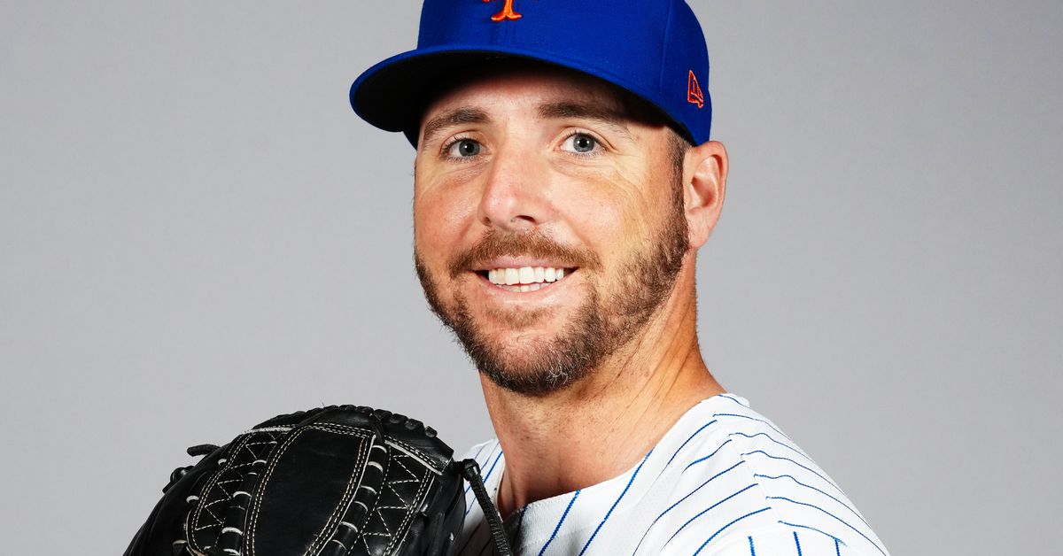 Braves claim pitcher Kevin Herget, option him to Triple-A.