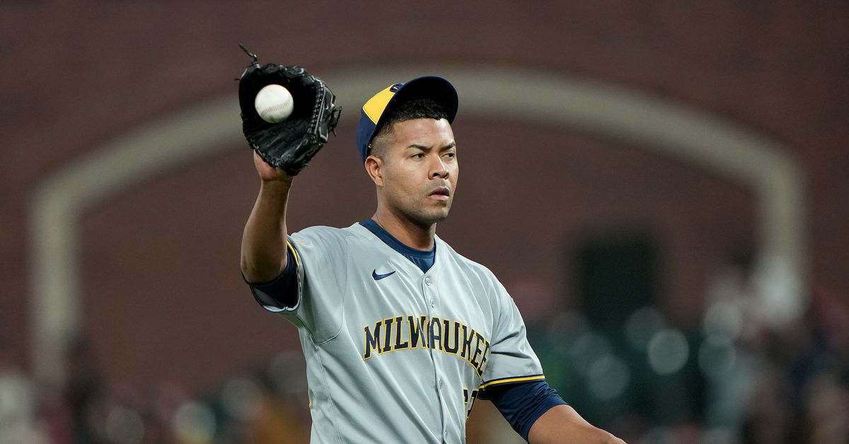 Game Thread #34: Milwaukee Brewers (16-17) vs. Chicago Cubs (20-13)