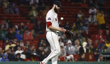 Rangers 6, Red Sox 1: A soggy, uninspiring mess