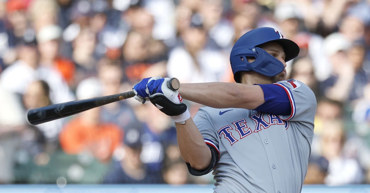 Seager to the i.l., Higashioka activated