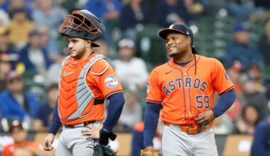 Yankees Rivals: Astros bash the Brewers, Red Sox outlast the Rangers