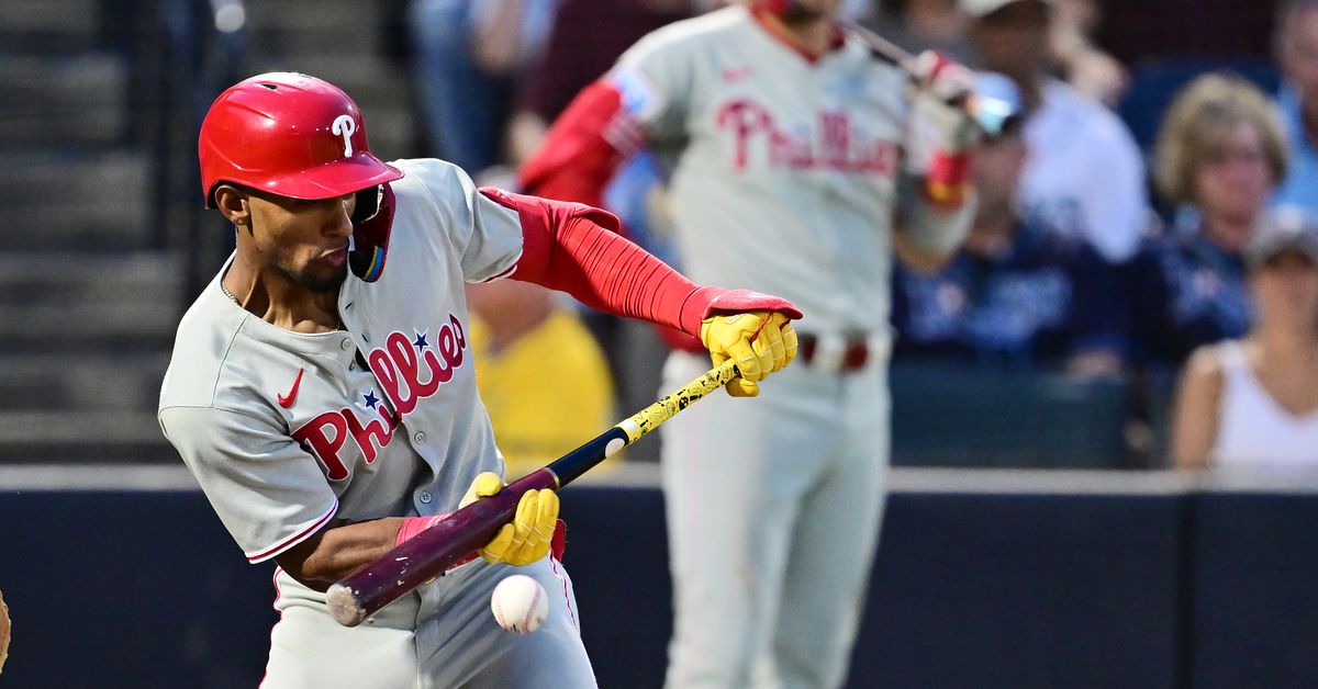 Barn stomping: Phillies 7, Rays 0