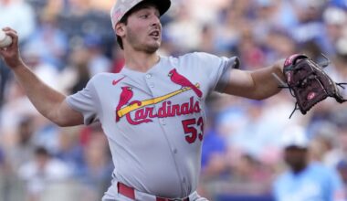 Bats bust out as Cards keep momentum alive in KC