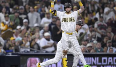 Mariners slug their way to win over Padres