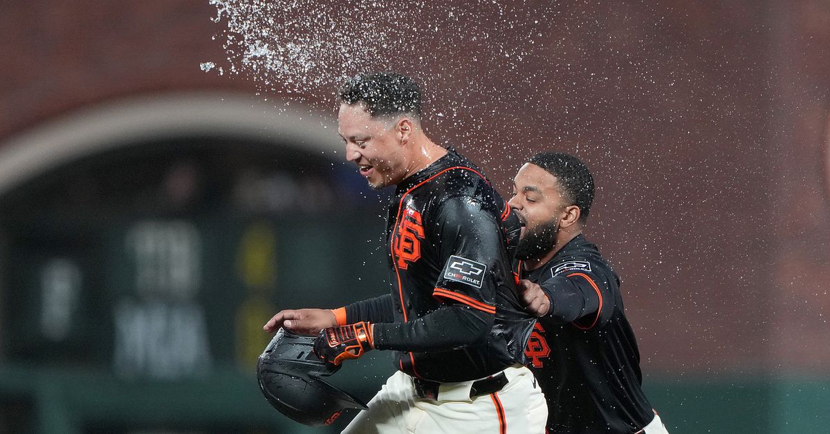 SF Giants Community: Wilmer Flores Appreciation Post