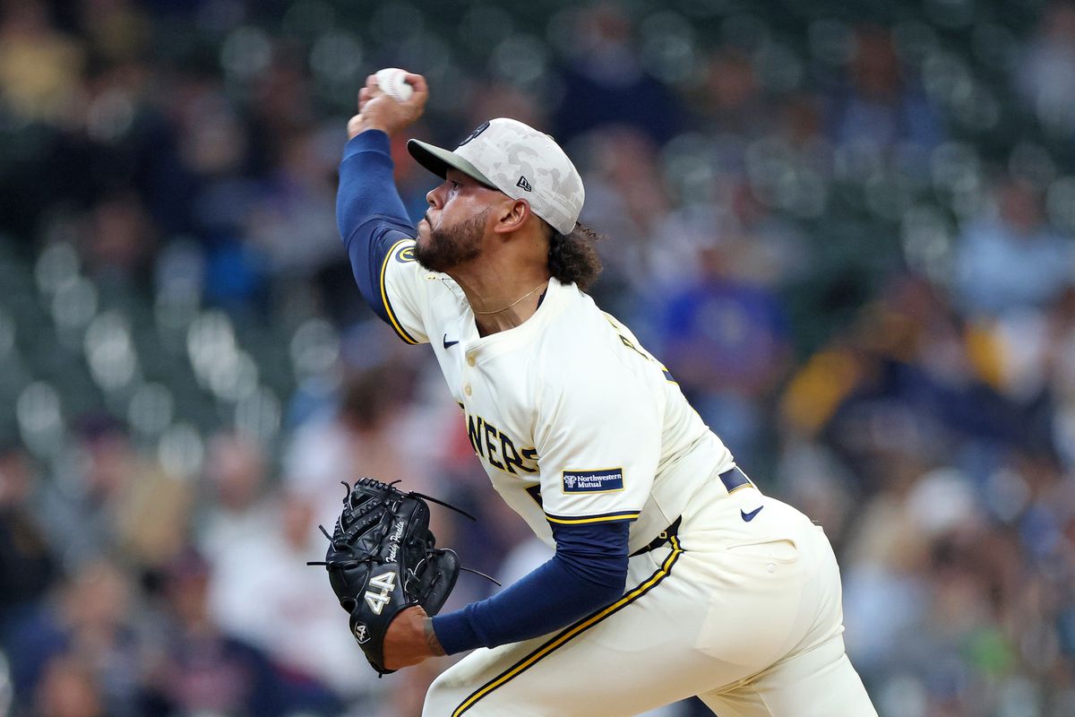 Minnesota Twins v Milwaukee Brewers