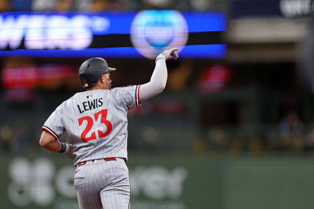 Minnesota Twins v Milwaukee Brewers