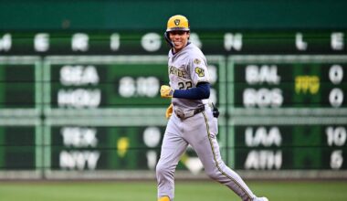 Christian Yelich’s two home runs leads Brewers to an 8-5 rain-delayed win