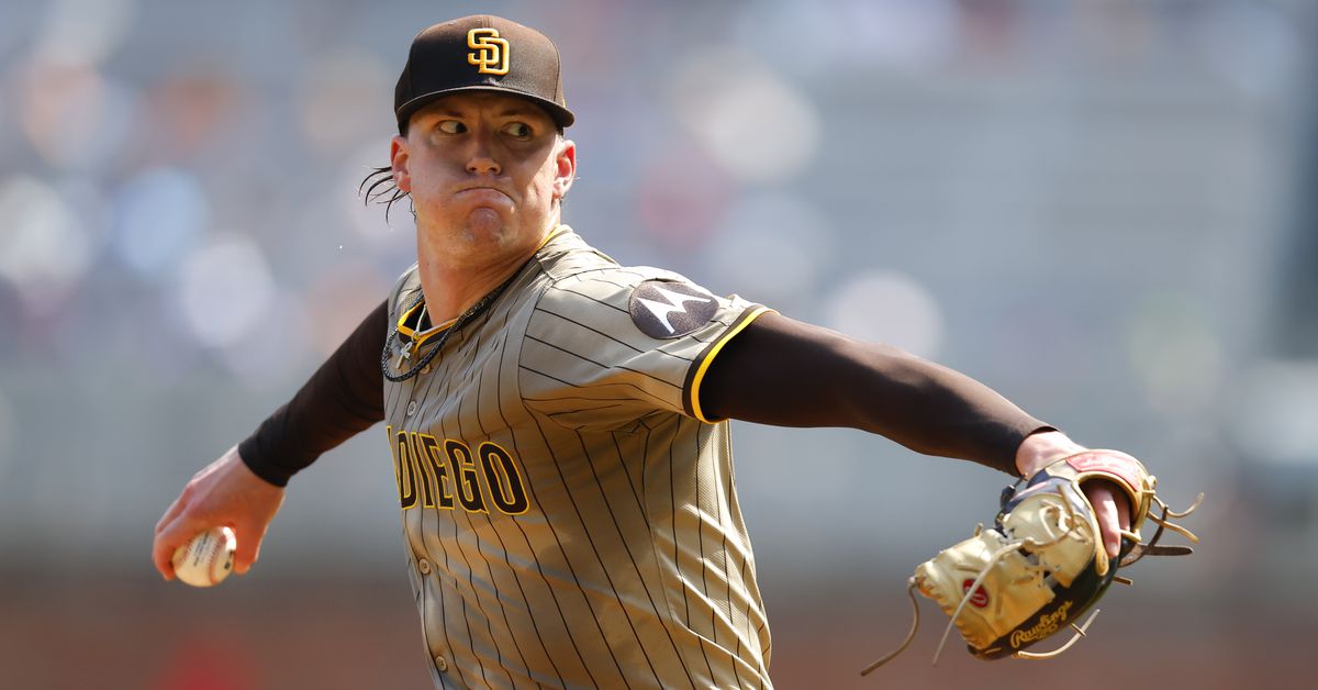 Padres offense lackluster in 7-1 loss to Braves