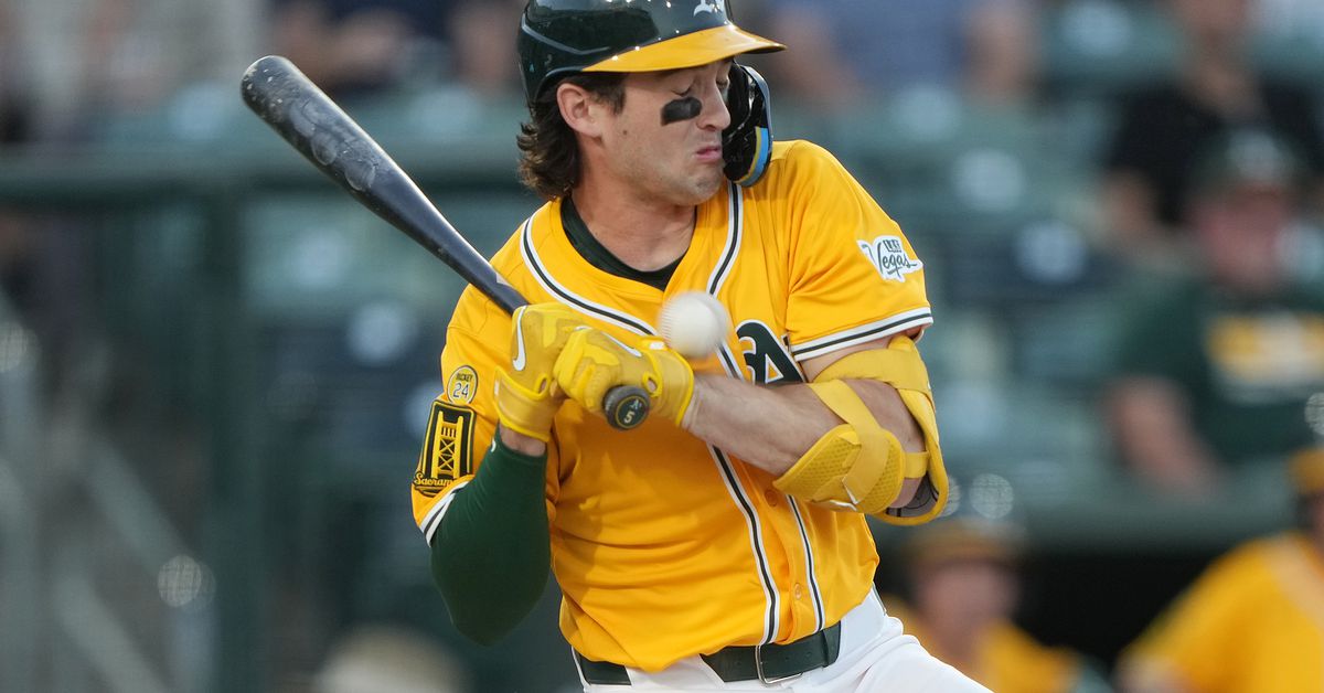 Elephant Rumblings: Wilson dodges arm injury