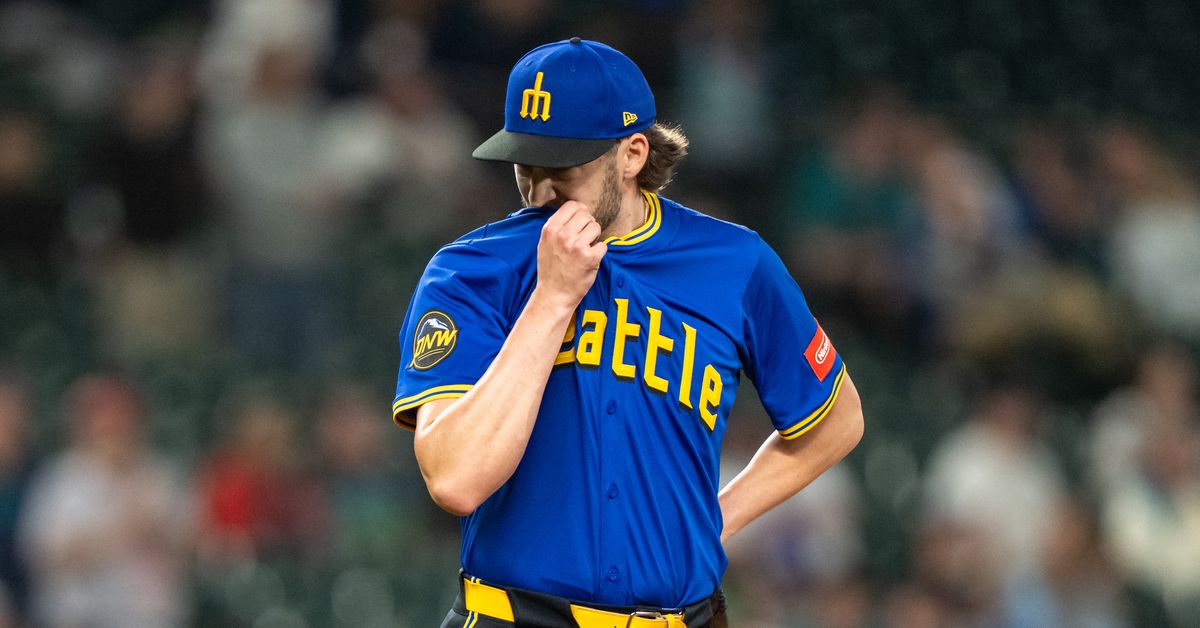 The Mariners are rejected by the Washington Nationals 9-2 on Emo Night