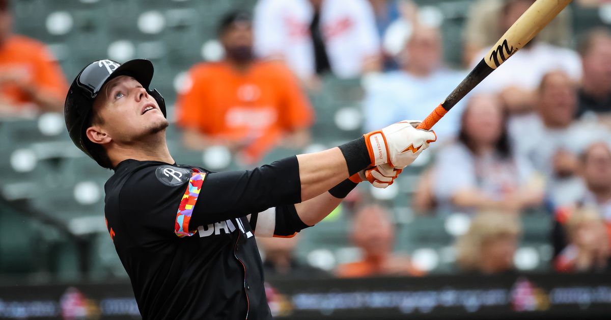 Orioles beat White Sox, avoid being the absolute worst