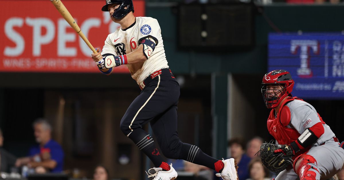 Cardinals suffer blowout loss in Texas