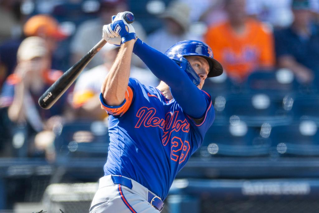 Mets call up Jared Young amid Brandon Nimmo injury