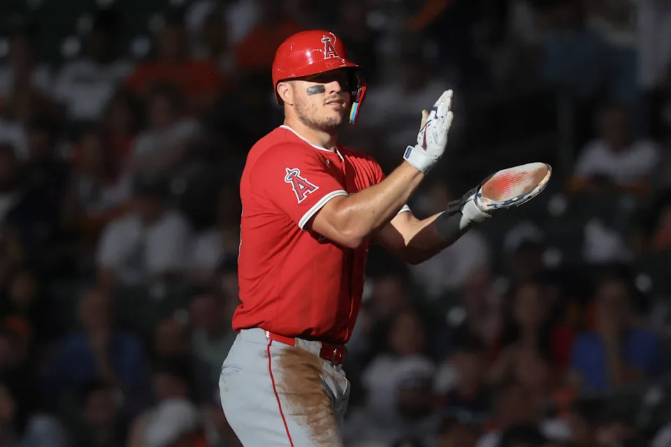 Los Angeles Angels outfielder Mike Trout (27)Troy Taormina-Imagn Images