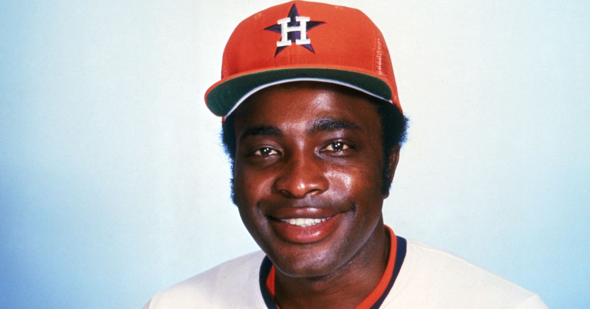 Game 40: Reds at Astros (8:10 PM ET) - Martinez vs. Brown