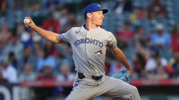 Looks like the Toronto Blue Jays have plans to move Chris Bassitt