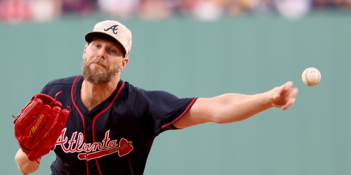 Chris Sale strikes out 8 and leads the Braves to a 4-2 win over the Red Sox
