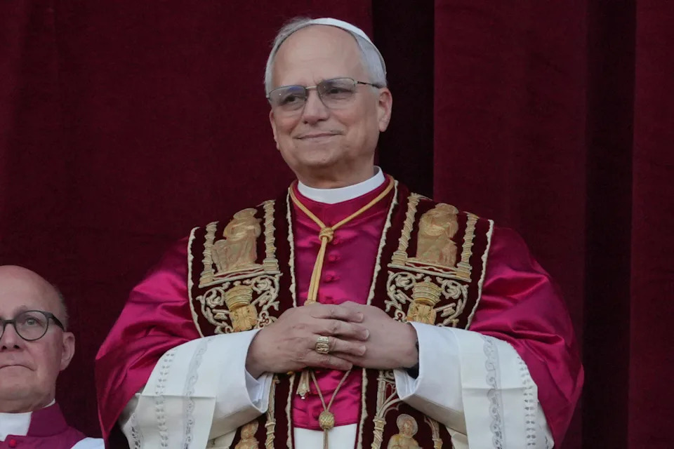 CORRECTS TO LEO, NOT LEONE - Newly elected Pope Leo XIV appears at the balcony of St. Peter's Basilica at the Vatican, Thursday, May 8, 2025. (AP Photo/Andrew Medichini)