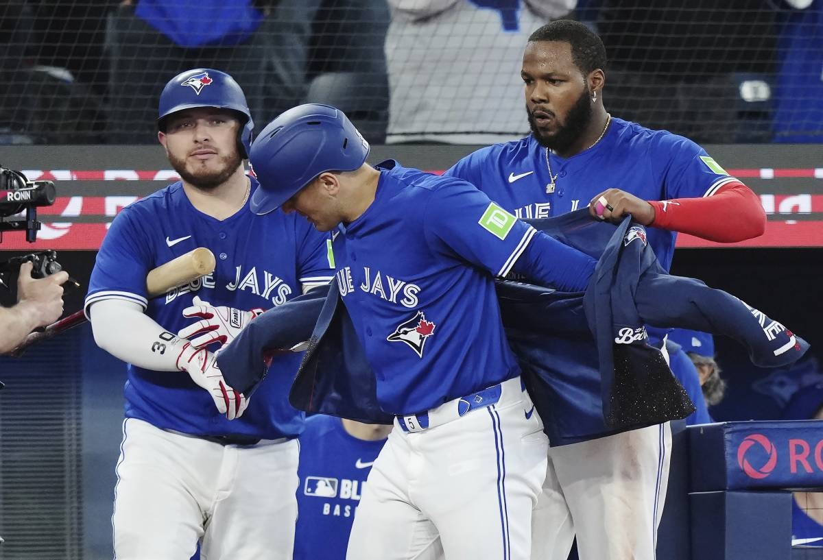 Varsho hits grand slam as Blue Jays rout Padres