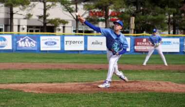 Blue Devils hold on to defeat Sterling, split season series | Sports