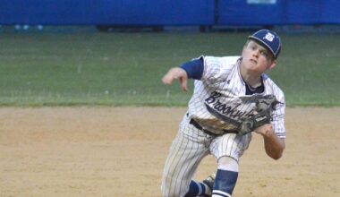 Raiders sweep twinbill with Wolves, Berries | Baseball