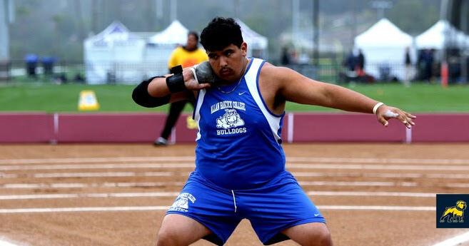 Sports in brief: Three Bulldogs advance to state track and field meet |